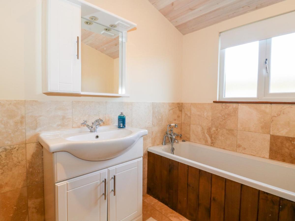 Oakwood Lodge Йорк Экстерьер фото