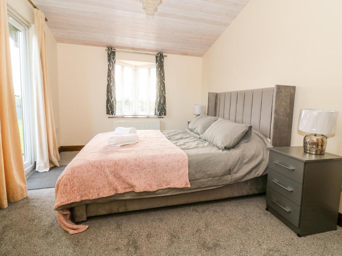 Oakwood Lodge Йорк Экстерьер фото
