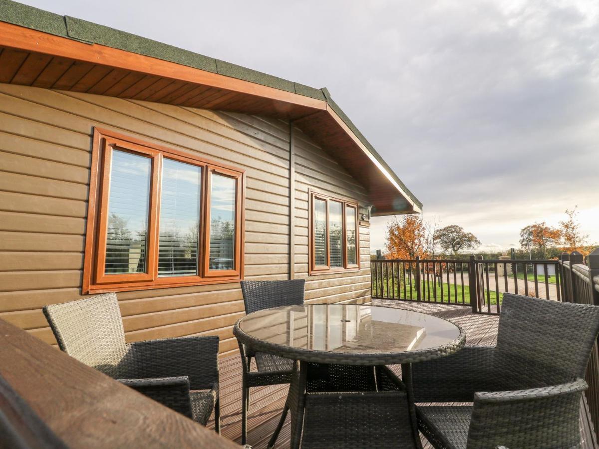 Oakwood Lodge Йорк Экстерьер фото